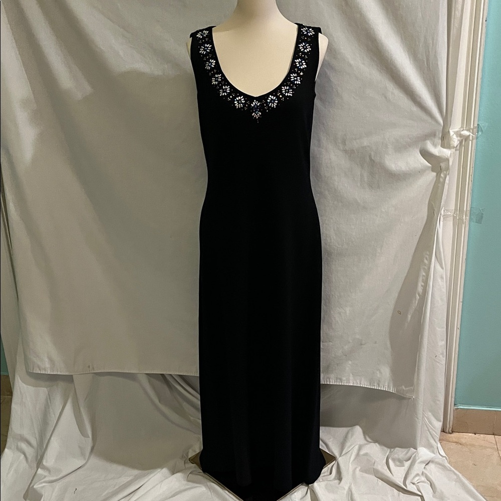 St. John Evening - Black heavy knit evening dress with decorative beads. - Picture 4 of 7